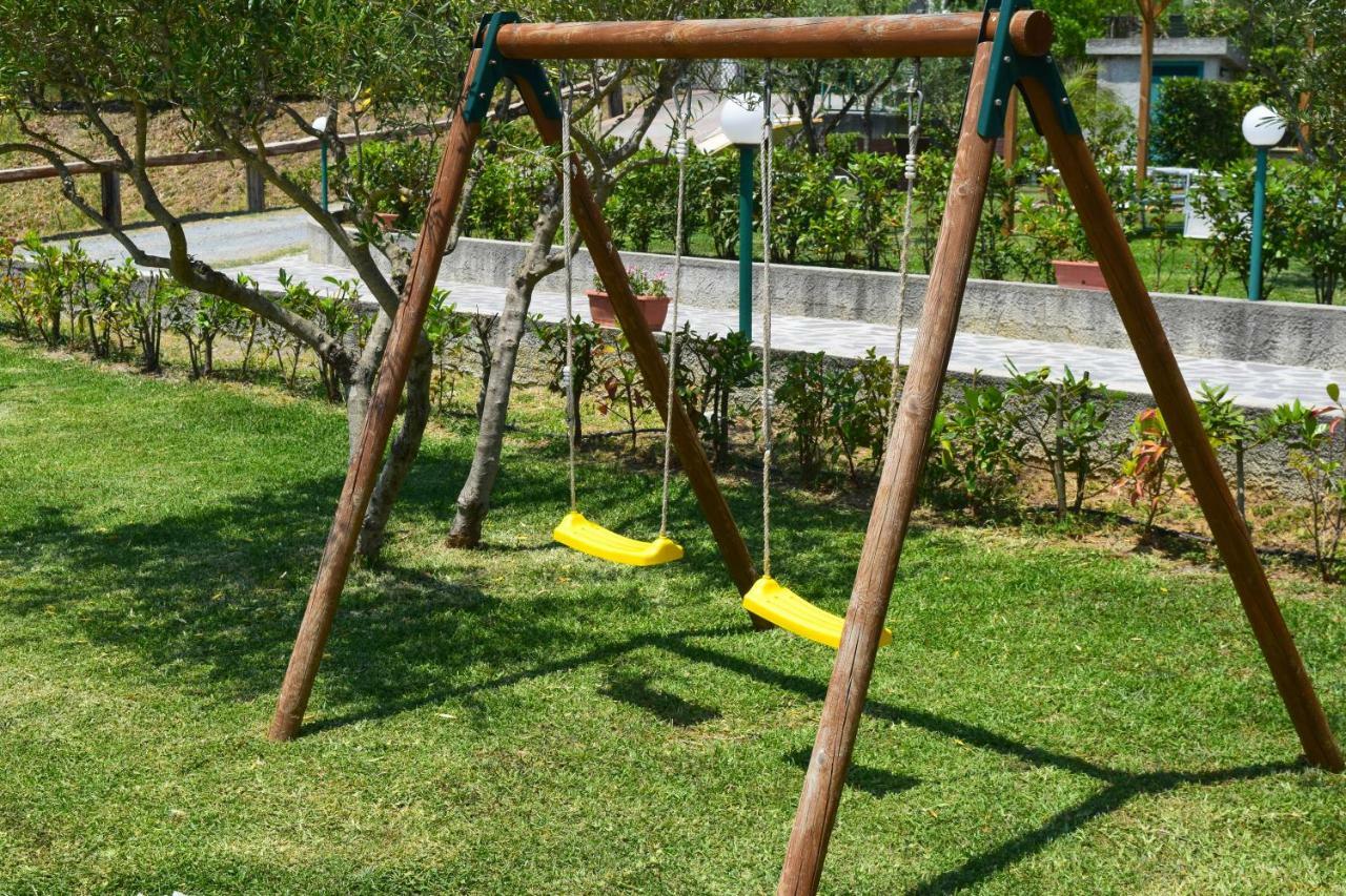 Agrilao Villa Scalea Buitenkant foto